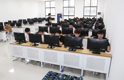 合肥信息學院在大學生先進成圖技術與產品信息建模創新大賽中斬獲佳績