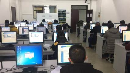 信息技術(shù)實(shí)訓(xùn)中心 賦能社會(huì)考試，引領(lǐng)專業(yè)咨詢服務(wù)